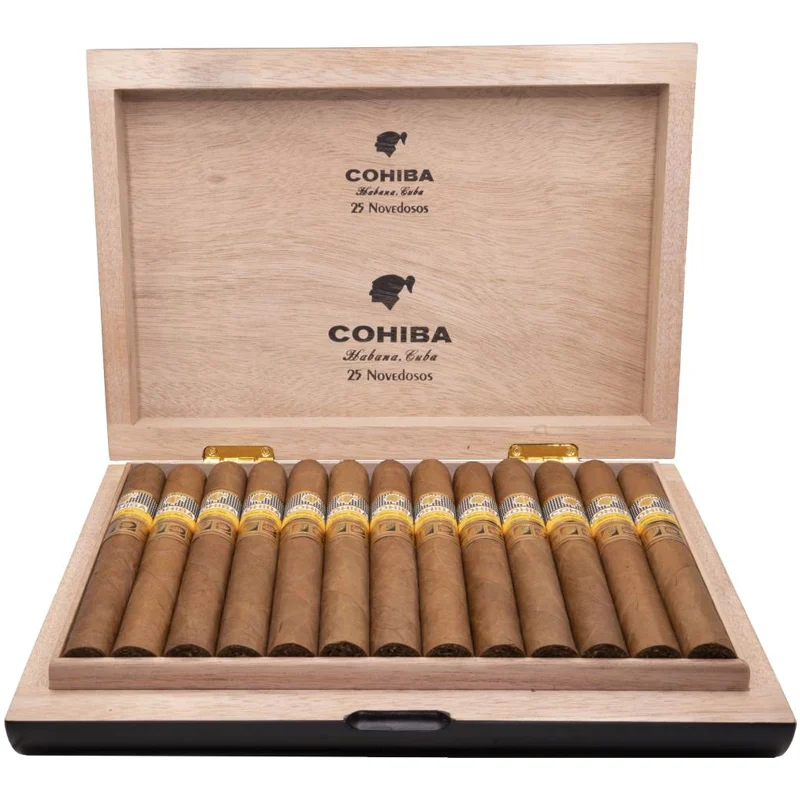 Scatola aperta di Cohiba Novedosos da 25 sigari cubani con finitura nero satinato