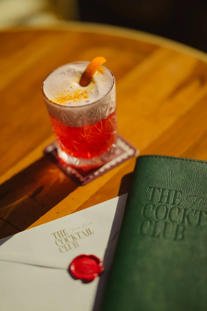 Sardinian Negroni con spuma di mirto al The Nikki Beach Cocktail Club